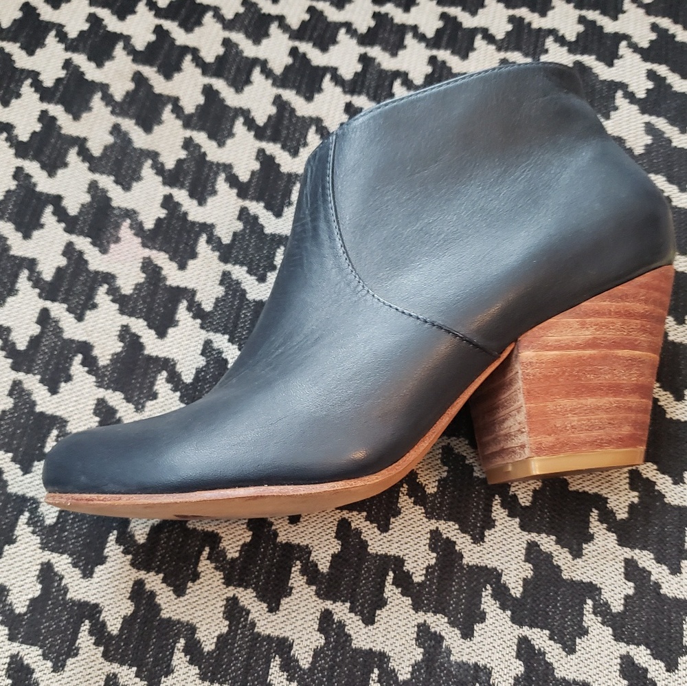 Fortress of Inca Adriana Coco (Navy Blue)